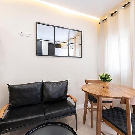 Exclusive Apartment Jacuzzi Малага Экстерьер фото