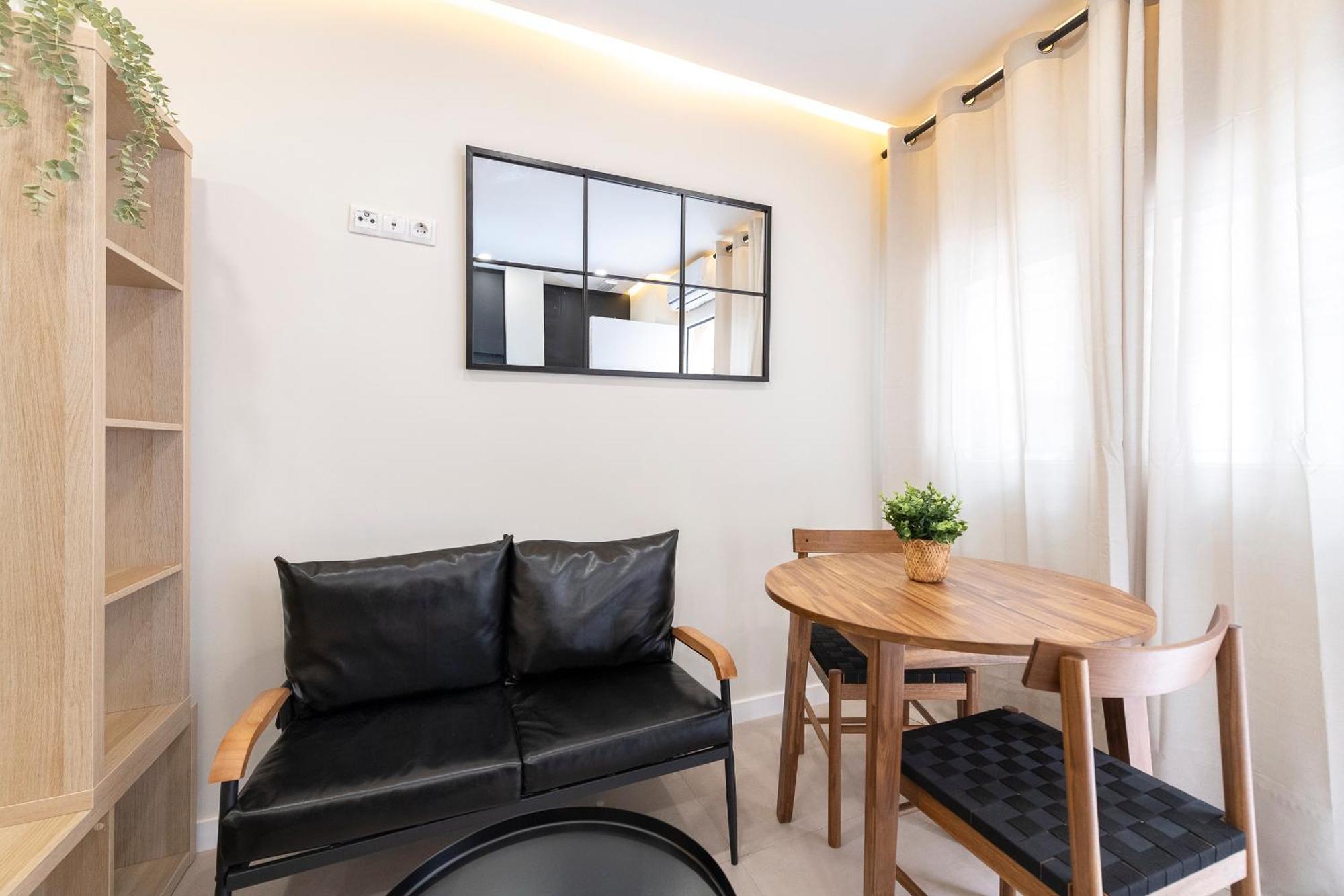 Exclusive Apartment Jacuzzi Малага Экстерьер фото