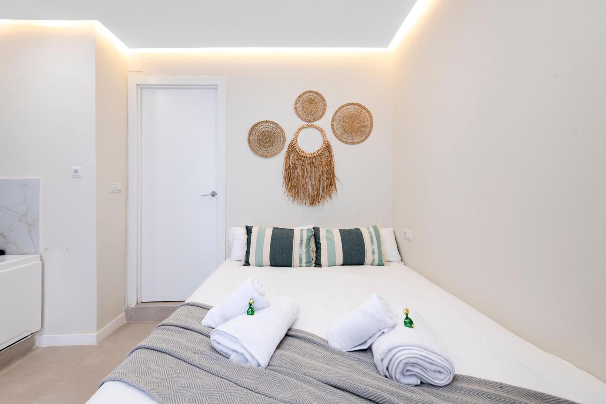 Exclusive Apartment Jacuzzi Малага Экстерьер фото